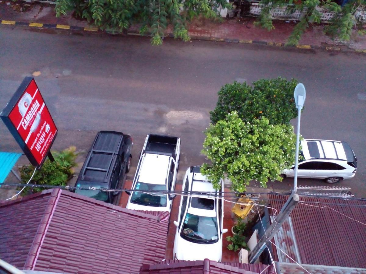 Kro Nhep Guesthouse Kampot Exterior foto